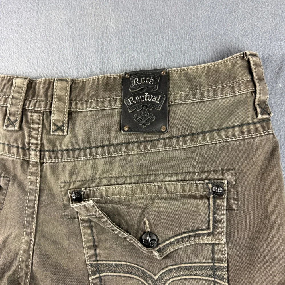 Rock Revival Cargo Shorts Men's 44 (Fits 48) Camo American Flag Streetwear Y2K